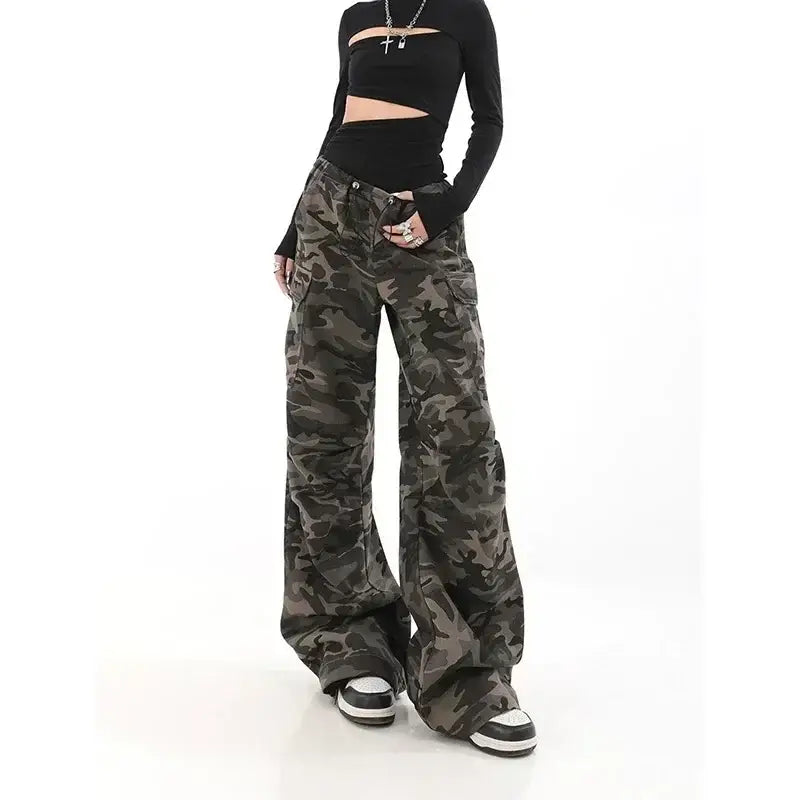 Wide-leg camouflage cargo pants paired with a black crop top.