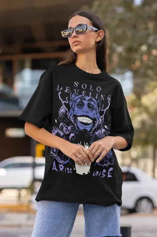 Black graphic t-shirt featuring Solo Leveling and Sung Jin-Woo, ideal leveling graphic tee